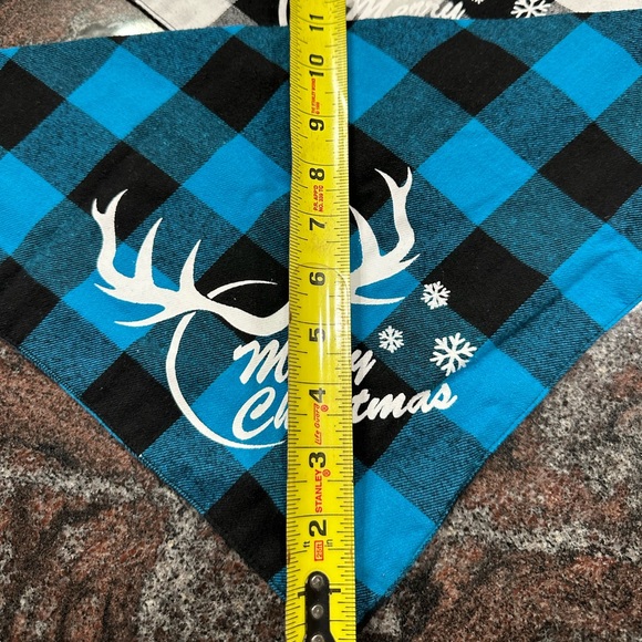 Set of 3 Christmas plaid dog bandanas - Picture 3 of 10